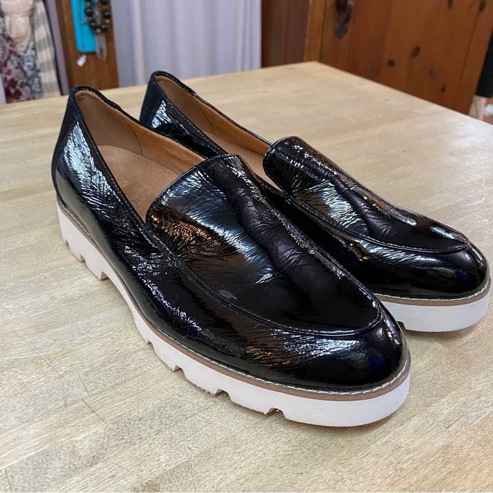 Vionic Shiny Black Loafers with White Soles